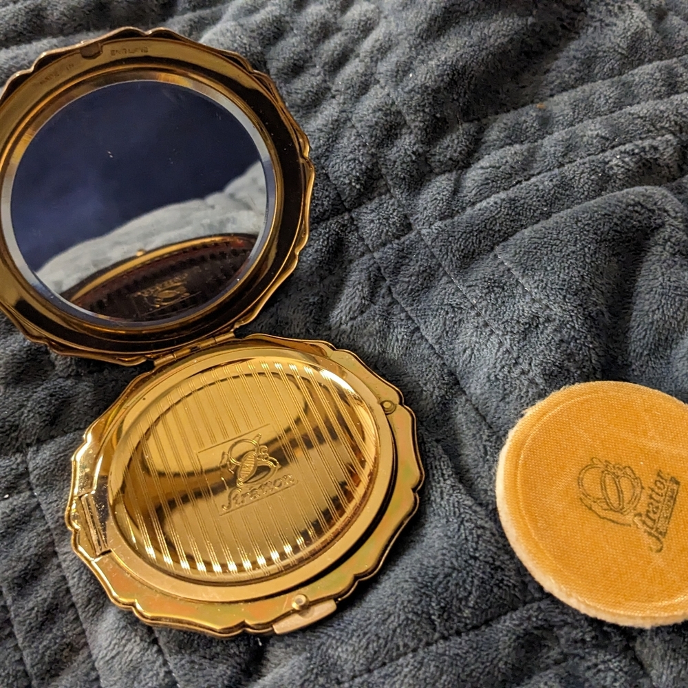 Stratton Compact Mirror - Picture 8 of 11